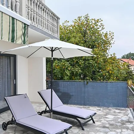 Gogo Apartment