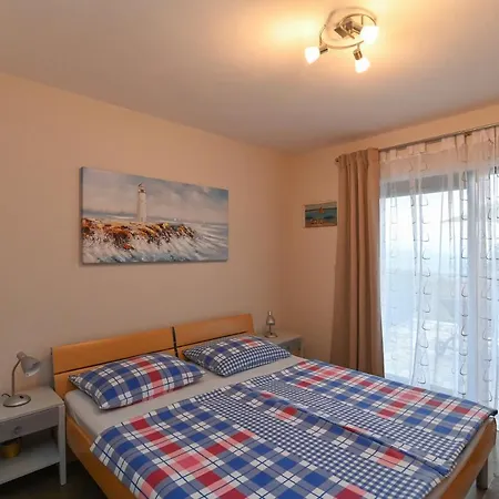Gogo Apartment *